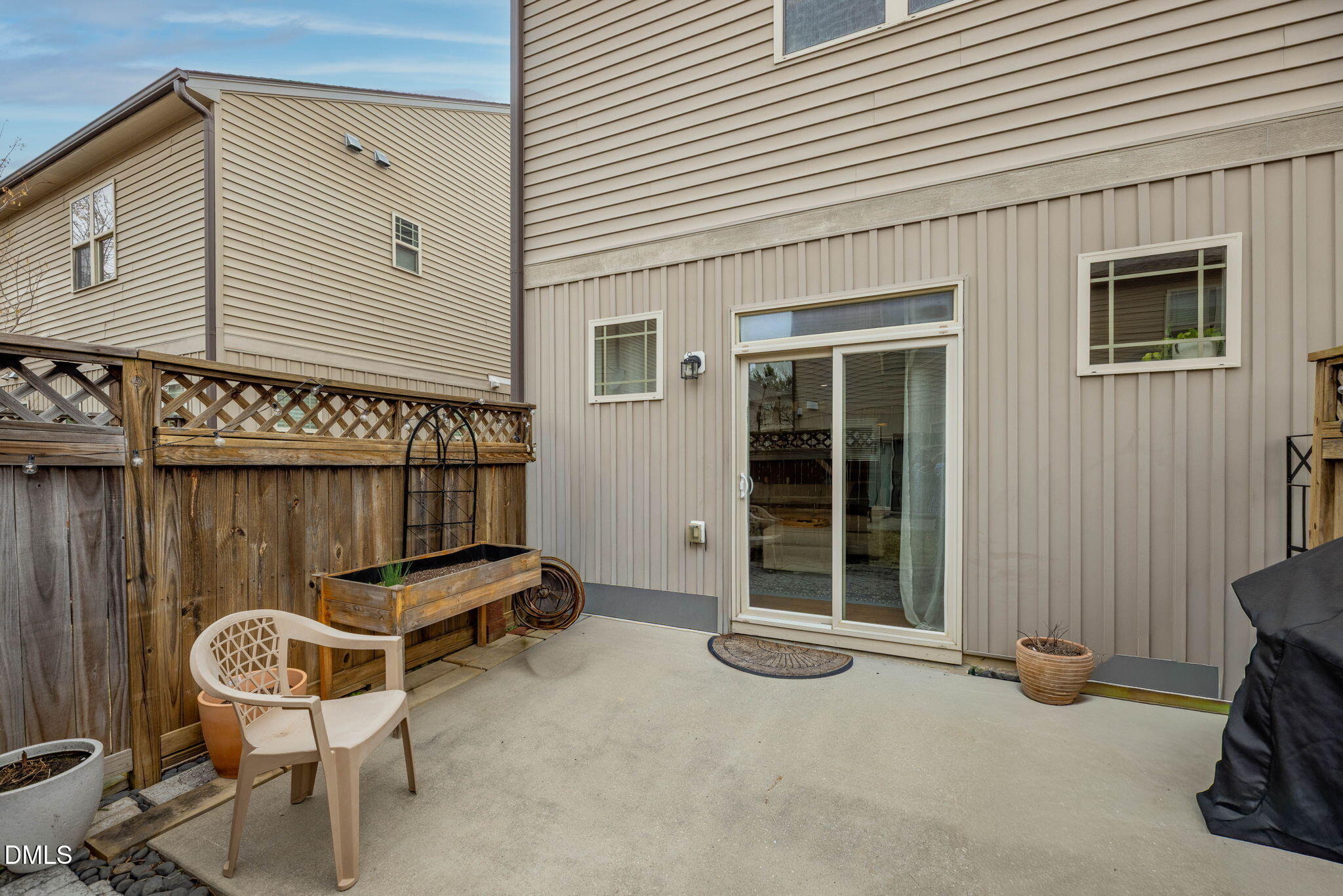 2816 Piedmont River Way Raleigh, NC 27606 - Photo 10 of 62 5-web-or-mls-8Y3A8856-Edit