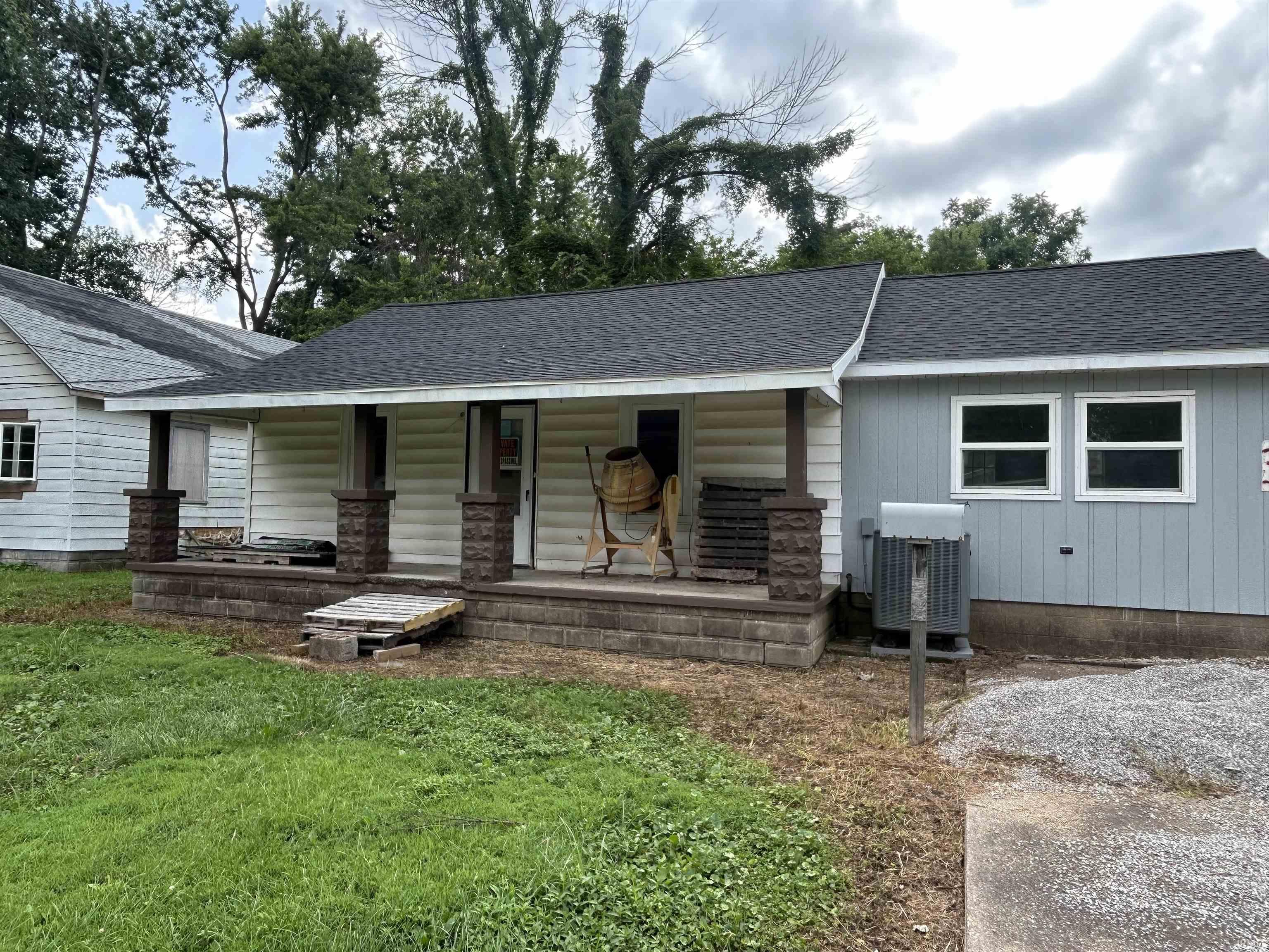 3062 Grove Street Evansville, IN 47710 - Photo 1 of 3