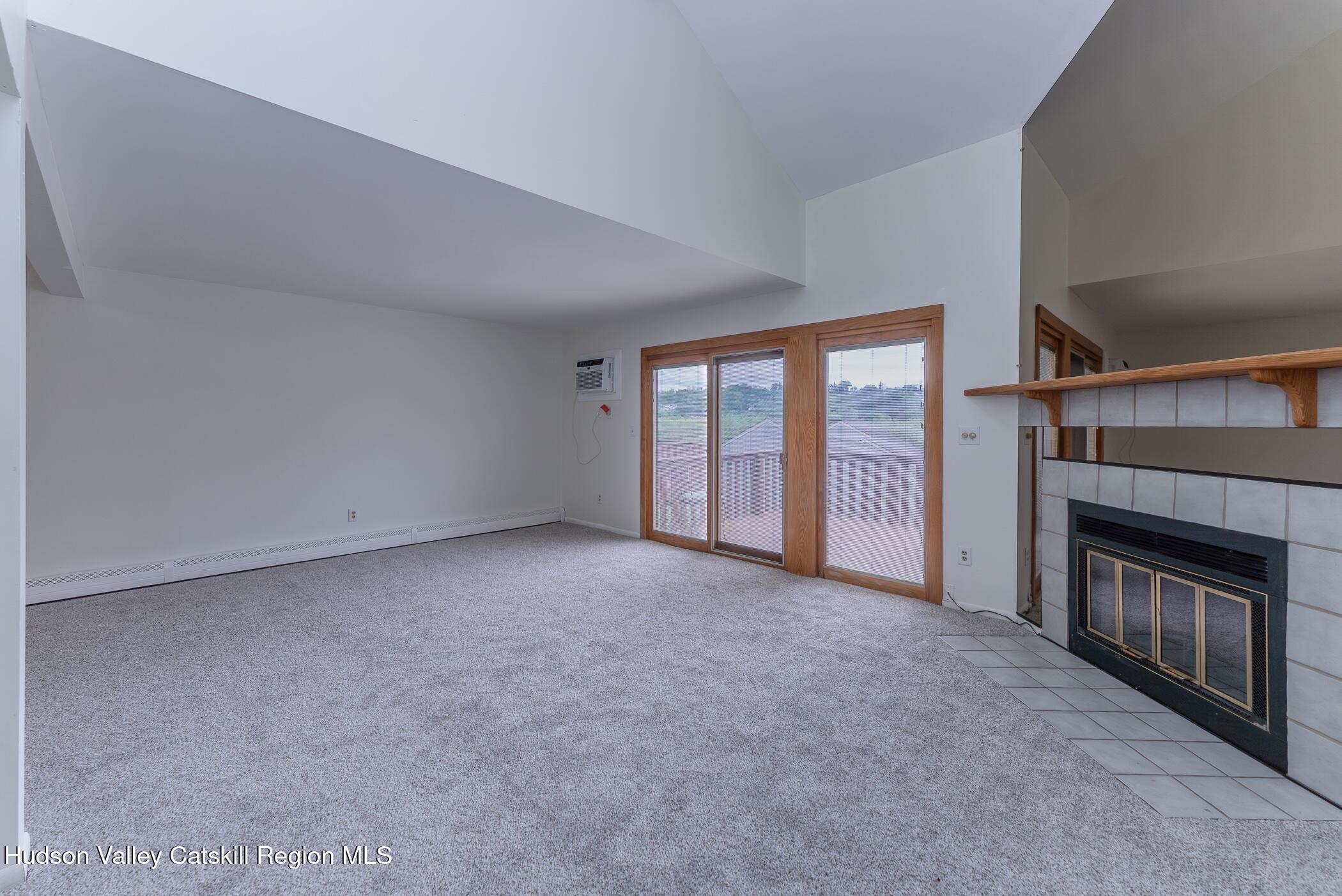 37 Rondout Harbor Port Ewen, NY 12466 - Photo 14 of 52 Image-14
