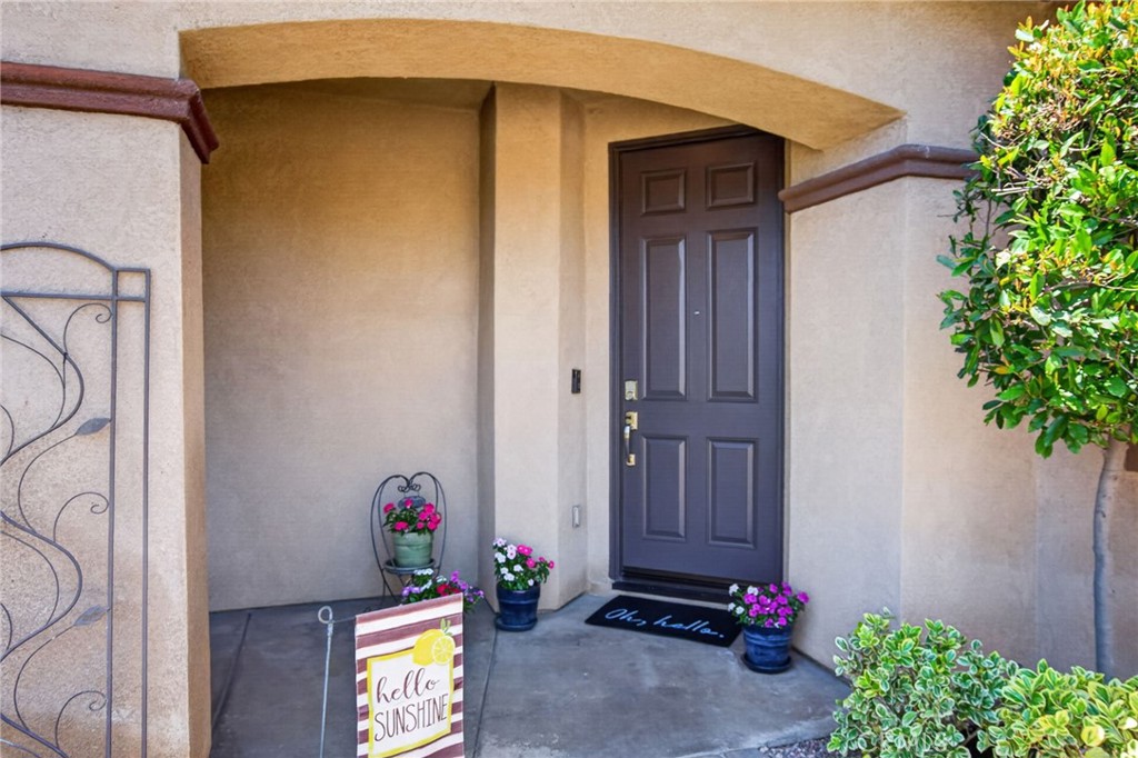 1268 Las Ventanas Way Riverside, CA 92508 - Photo 7 of 66
