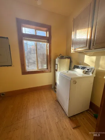 $185,000 | 232 Willow Avenue East, Fairfield, ID 83327