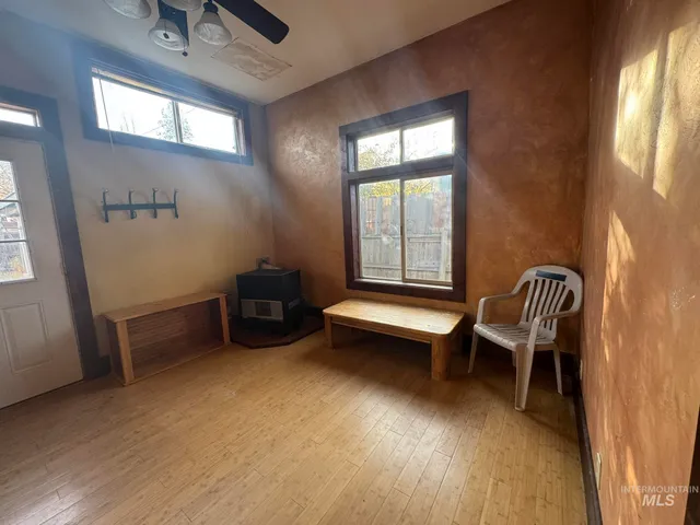 $185,000 | 232 Willow Avenue East, Fairfield, ID 83327