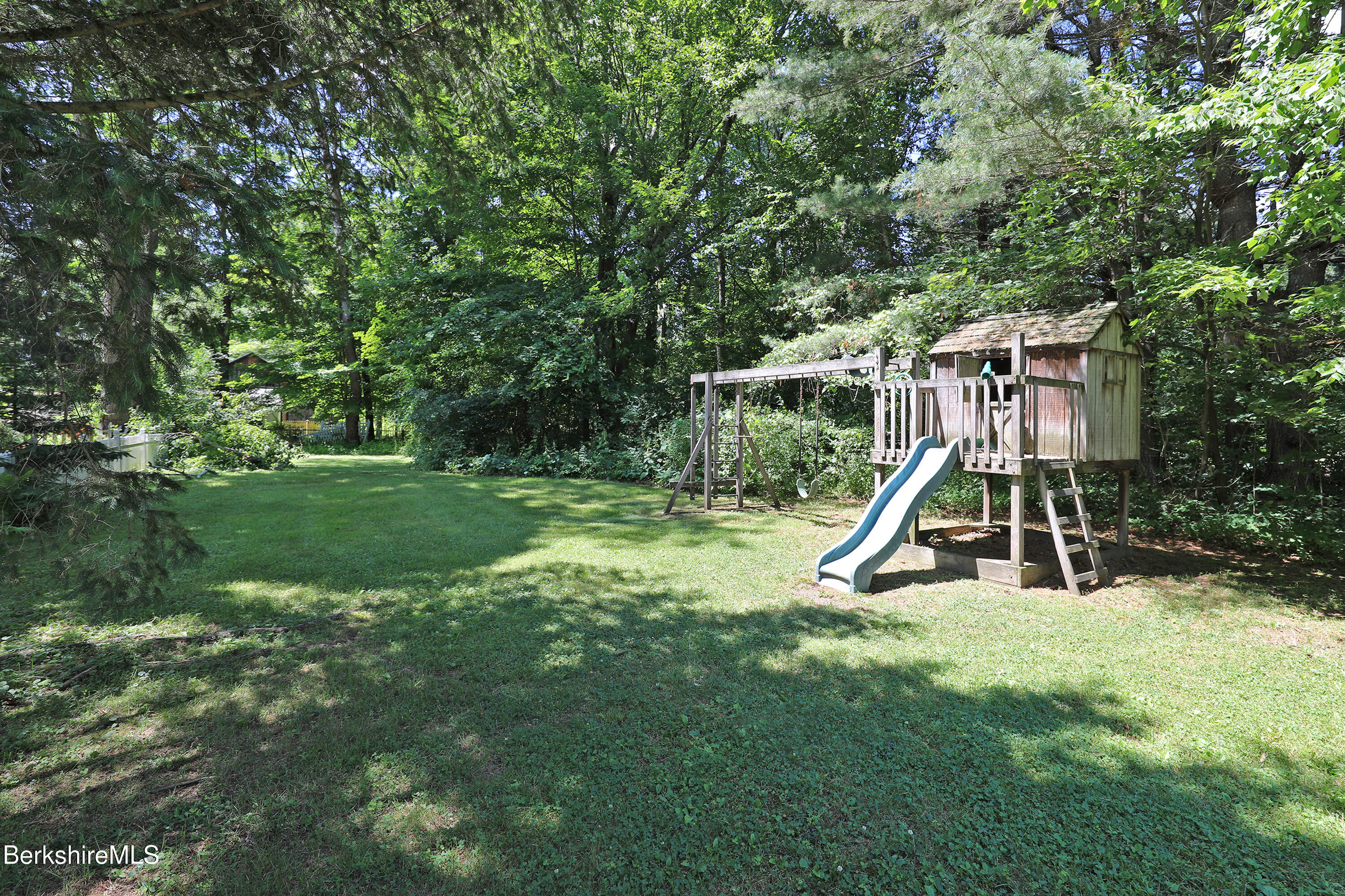 576 Holmes Road Pittsfield, MA 01201 - Photo 46 of 55 PLAYHOUSE