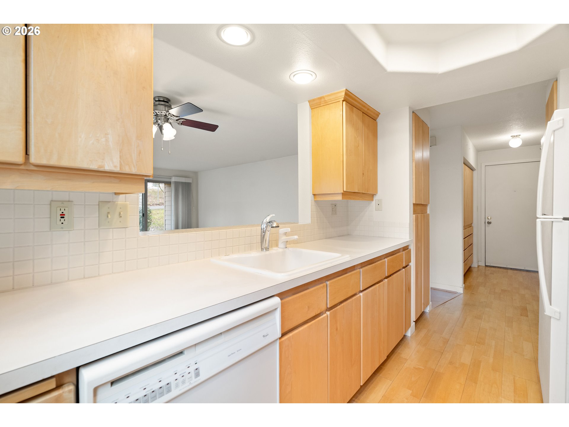 10371 Southwest Trapper Terrace Beaverton, OR 97008 - Photo 17 of 39