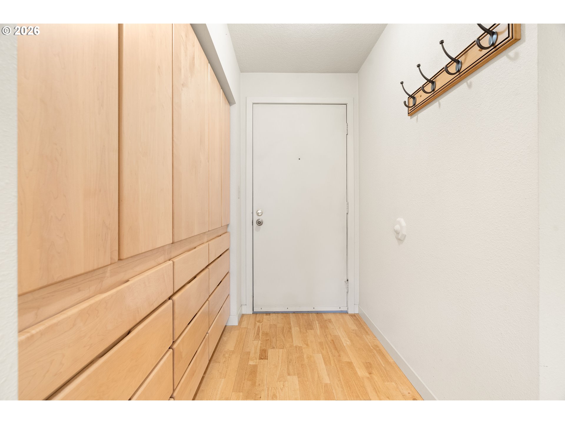 10371 Southwest Trapper Terrace Beaverton, OR 97008 - Photo 5 of 39