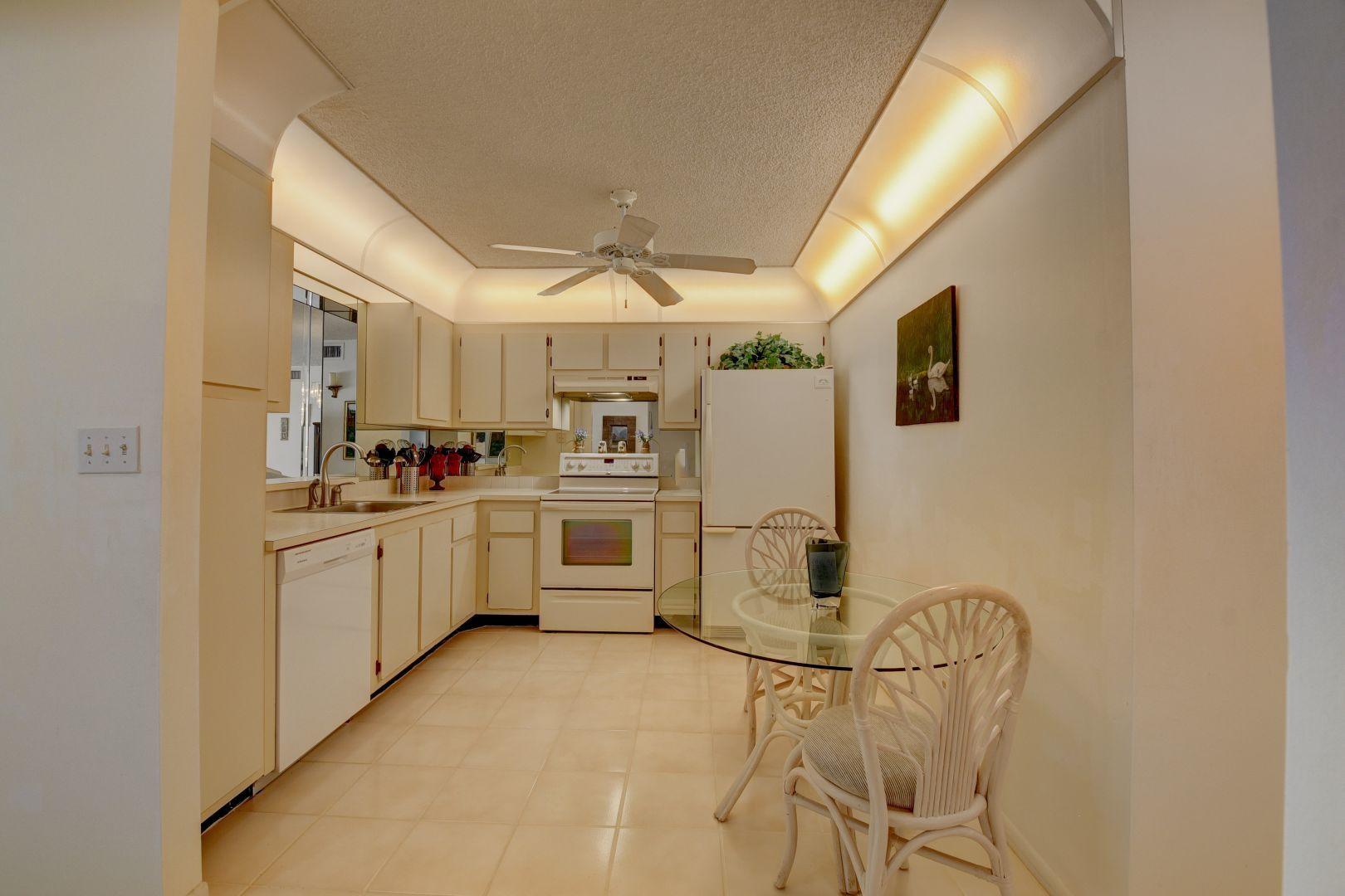 9124 Flynn Circle, Unit 4 Boca Raton, FL 33496 - Photo 13 of 34 06_virtuals1 (6)