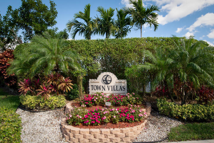 9124 Flynn Circle, Unit 4 Boca Raton, FL 33496 - Photo 25 of 34 town Villas