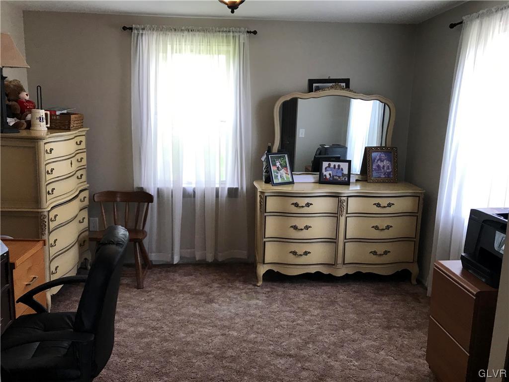 4578 Hanoverville Road Bethlehem, PA 18020 - Photo 18 of 43