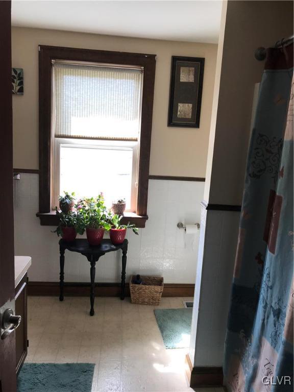 4578 Hanoverville Road Bethlehem, PA 18020 - Photo 20 of 43