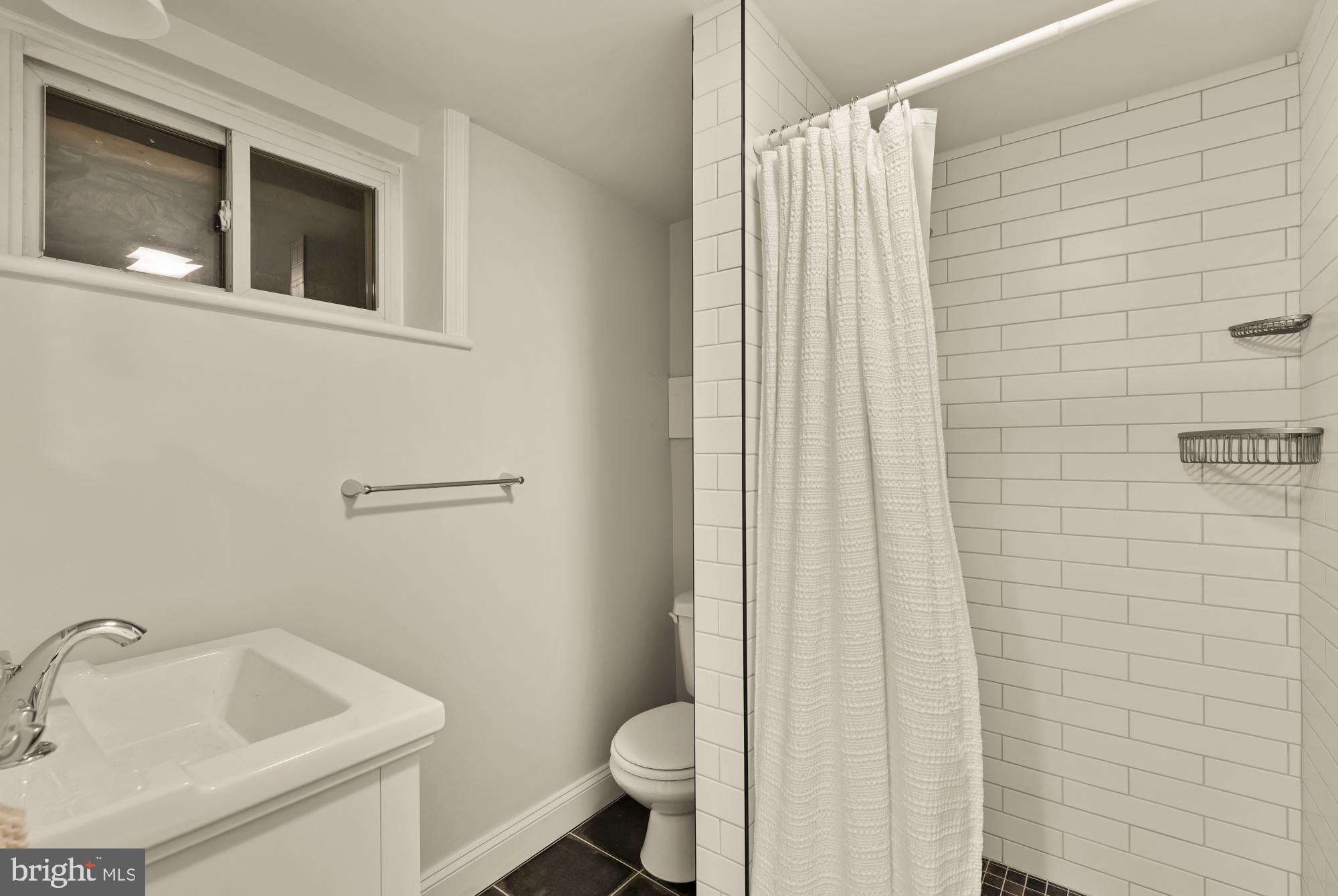 2108 Ross Road Silver Spring, MD 20910 - Photo 45 of 59