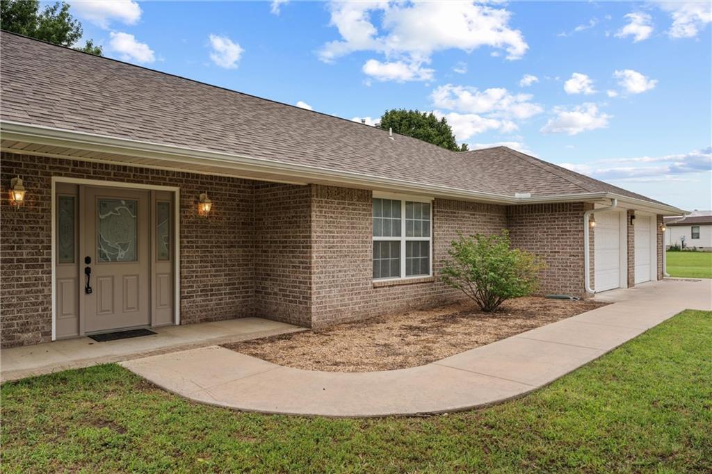 1006 South Ridgeway Street Caney, KS 67333 - Photo 5 of 29