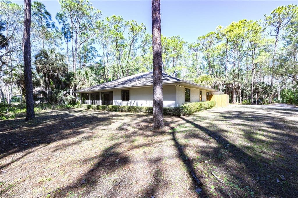 5356 Sycamore Drive Naples, FL 34119 - Photo 3 of 20