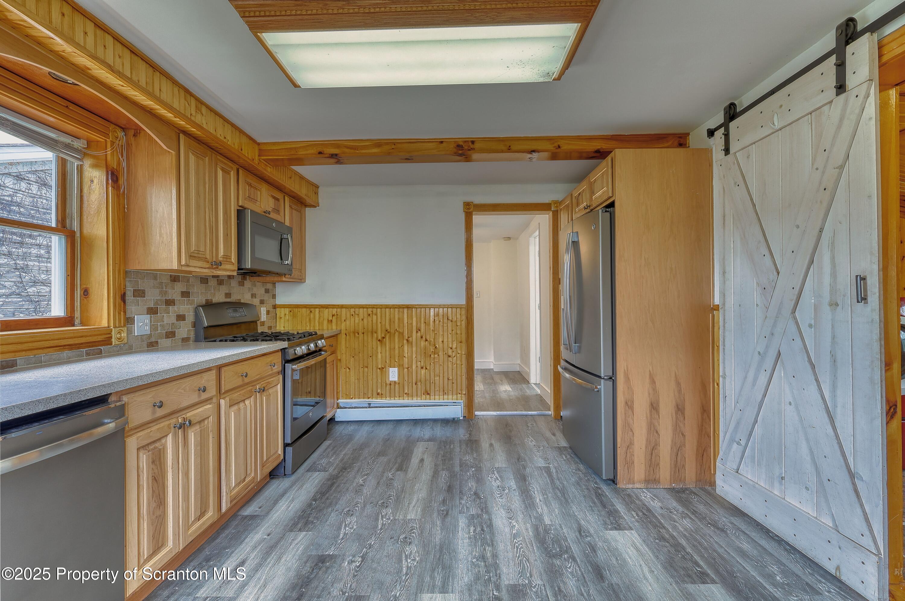 326 Neptune Place Scranton, PA 18505 - Photo 18 of 29 IMG_6376_hdr (1)