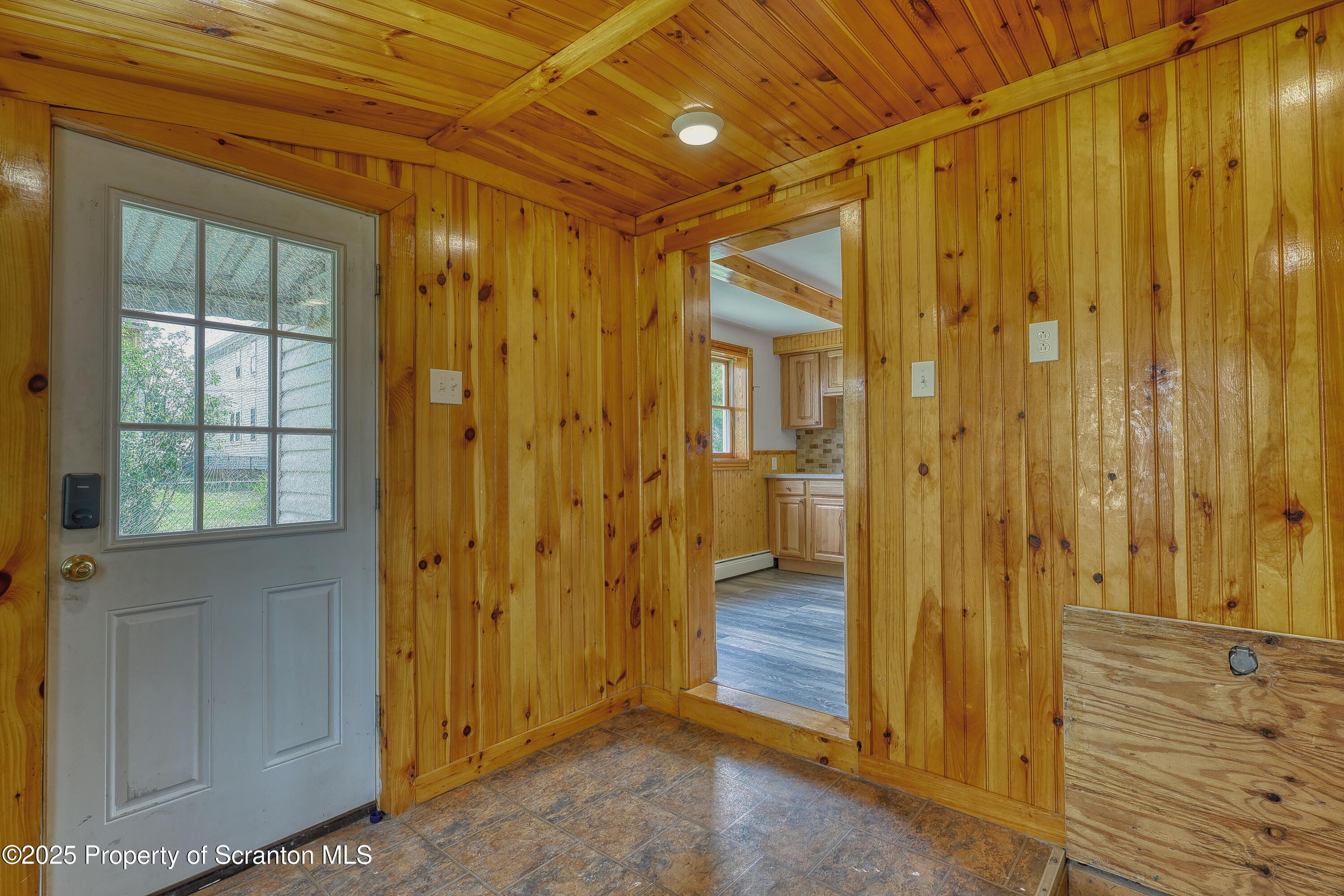 326 Neptune Place Scranton, PA 18505 - Photo 26 of 29 IMG_6426_hdr (1)