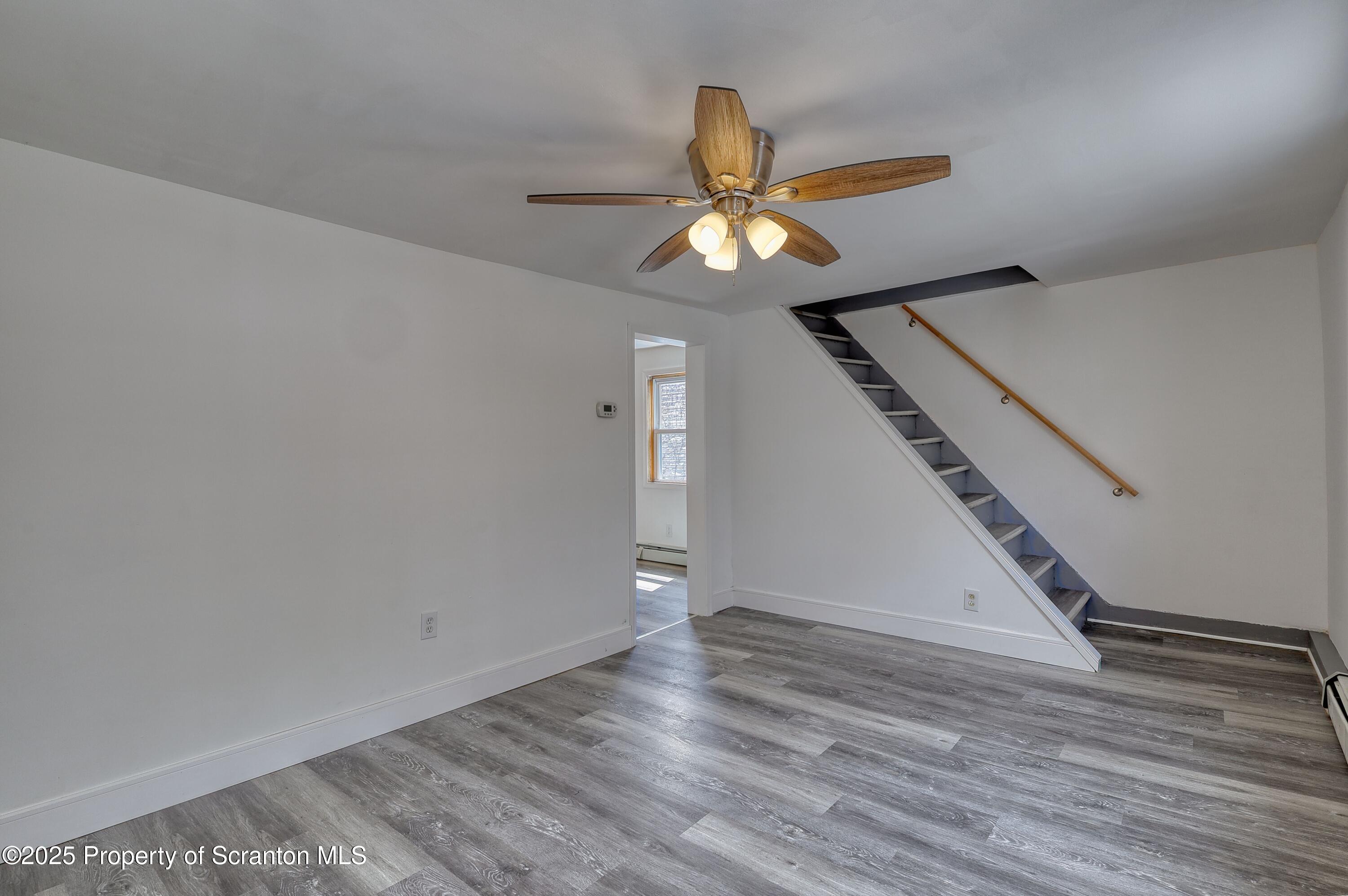 326 Neptune Place Scranton, PA 18505 - Photo 5 of 29 IMG_6332_hdr