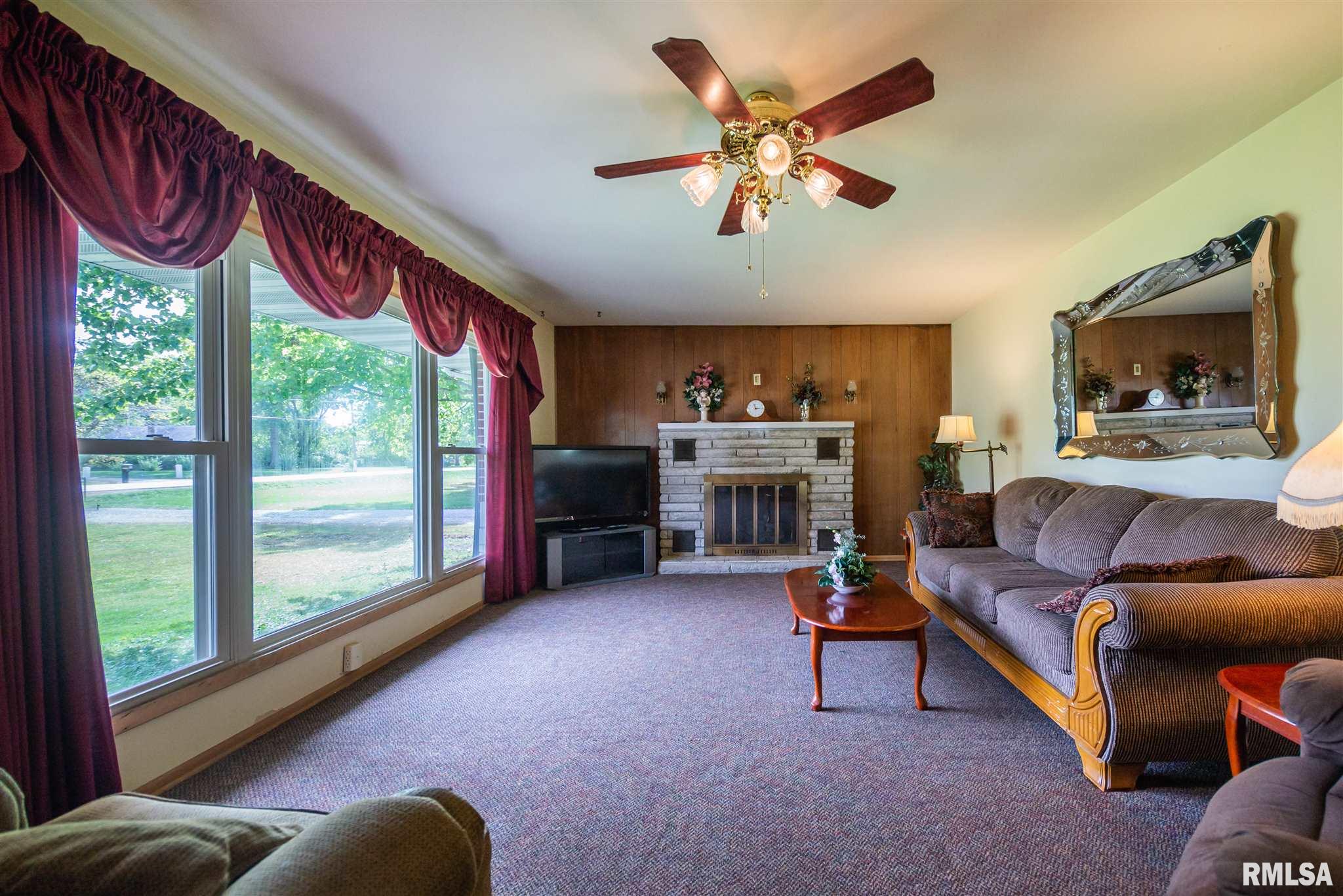 3401 Old 51 Road Sandoval, IL 62882 - Photo 5 of 36