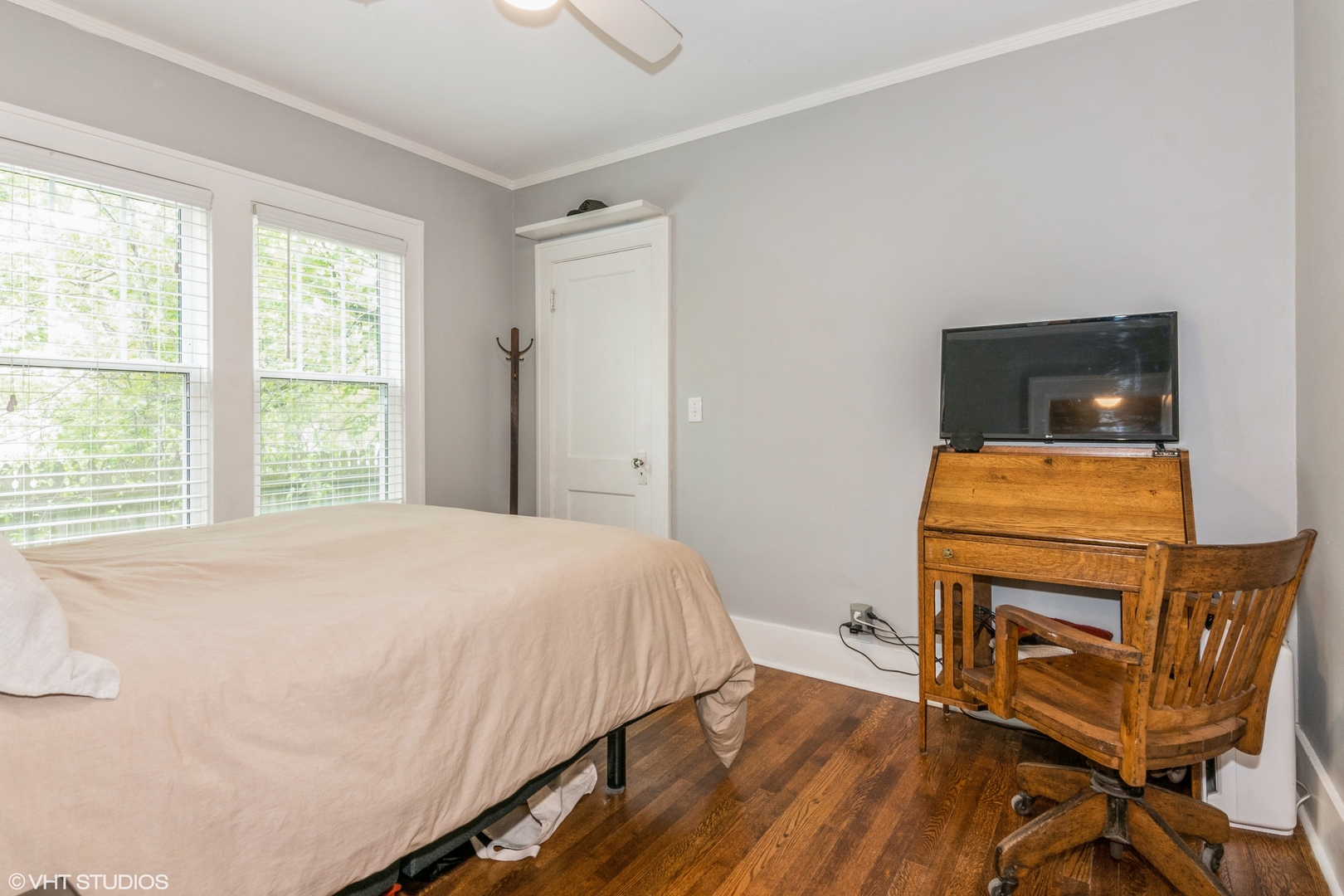 607 Geneva Road St. Charles, IL 60174 - Photo 5 of 24 Gallery Image 5