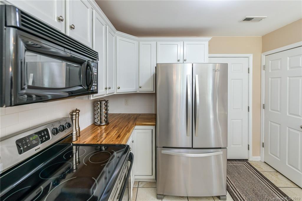 550 Pennyfields Lane Clover, SC 29710 - Photo 16 of 28 Gallery Image 16