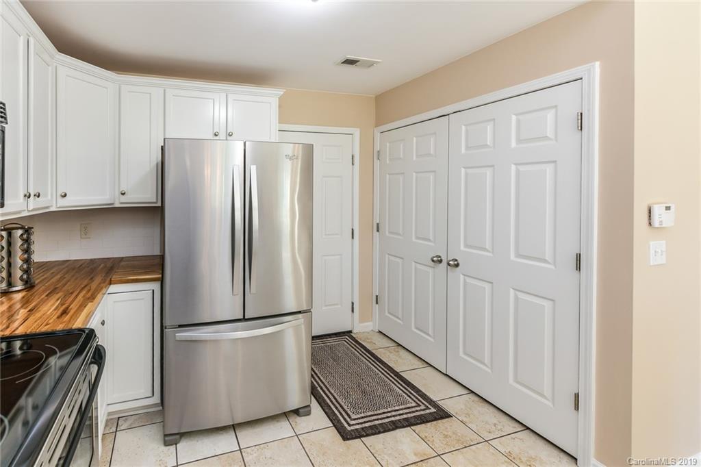 550 Pennyfields Lane Clover, SC 29710 - Photo 17 of 28 Gallery Image 17