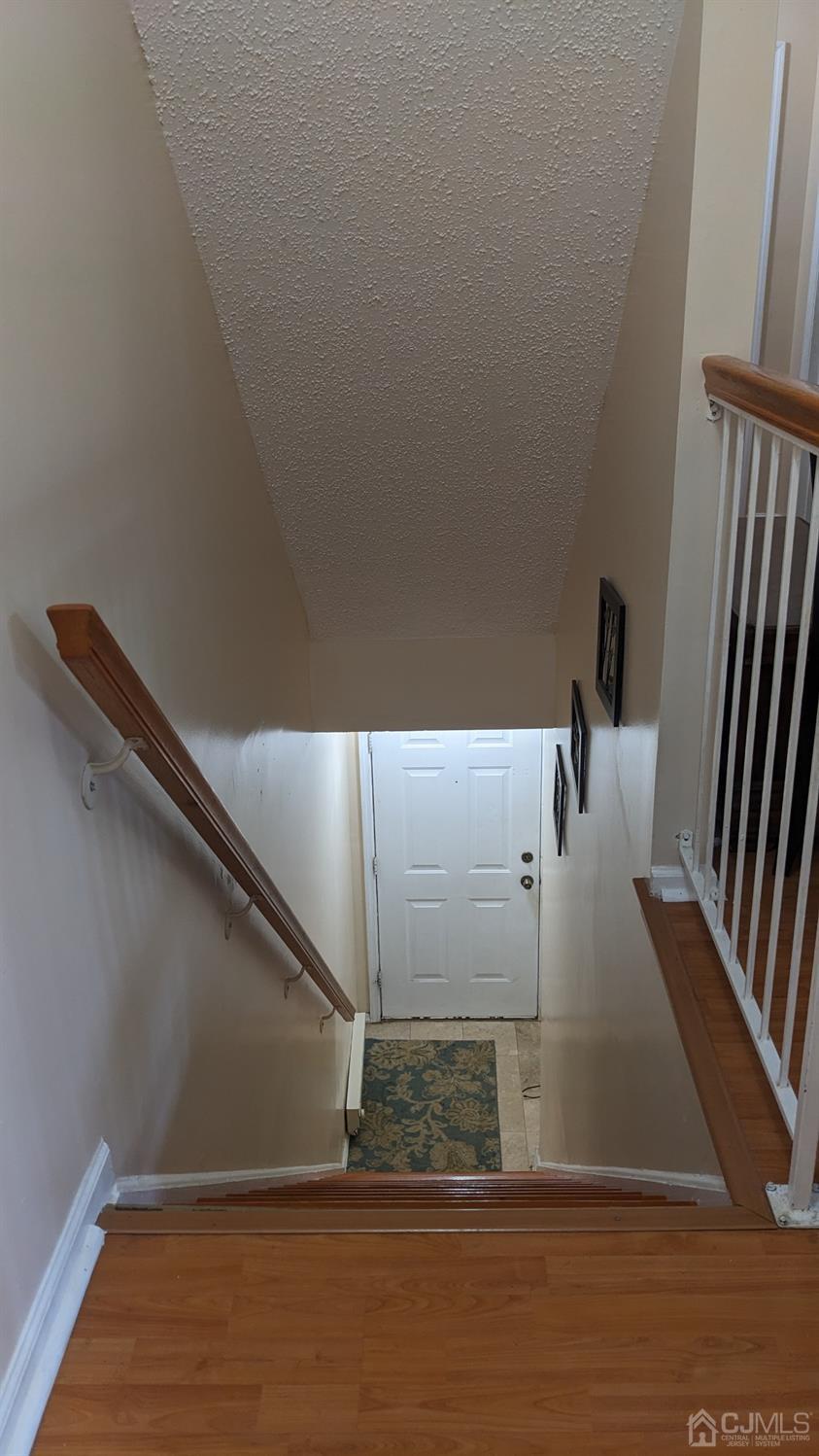 7 Newburgh Drive Edison, NJ 08820 - Photo 3 of 20 a view of bathroom