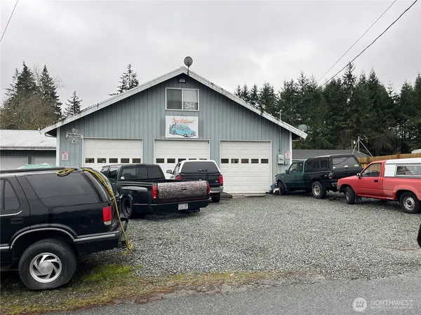 $2,100 | 9094 Stevenson Road, Anacortes, WA 98221