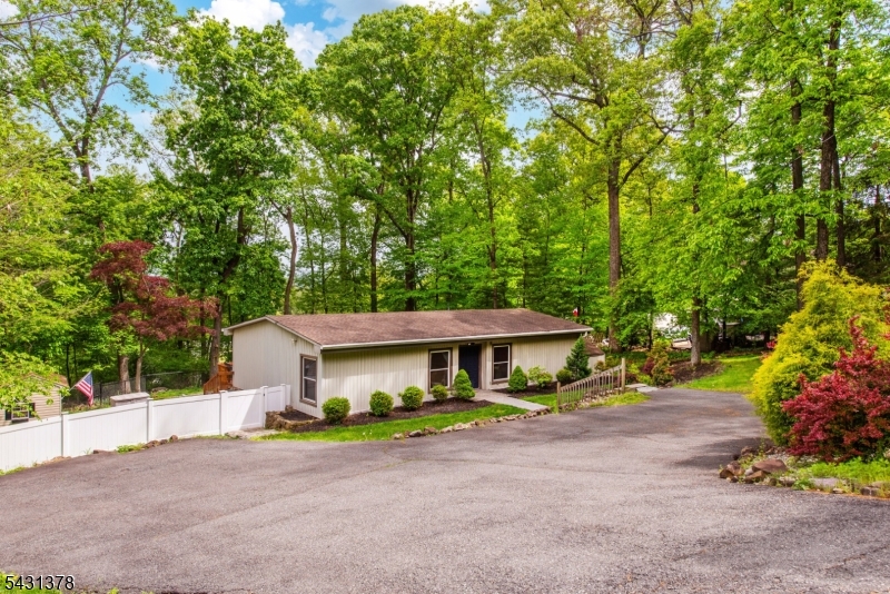 32 Foremost Mountain Road Montville, NJ 07082 - Photo 13 of 13
