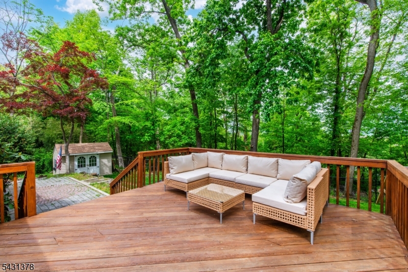 32 Foremost Mountain Road Montville, NJ 07082 - Photo 10 of 13