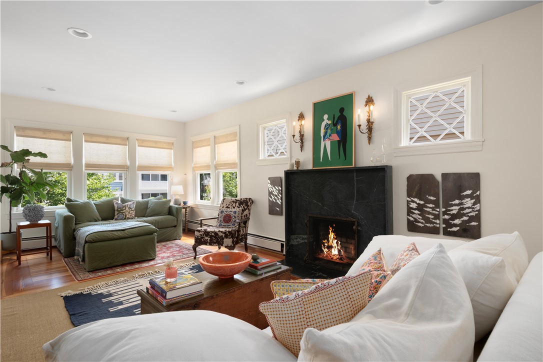 229 6th Street Providence, RI 02906 - Photo 12 of 46