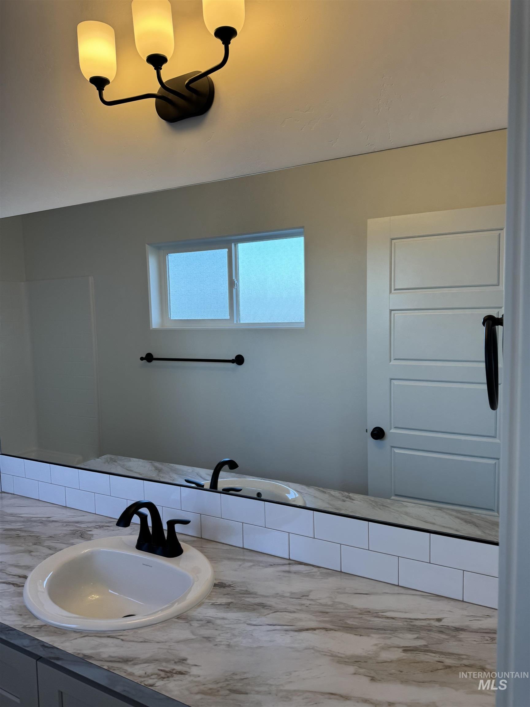 2008 Harrison Street South Twin Falls, ID 83301 - Photo 15 of 32 Bathroom with vanity