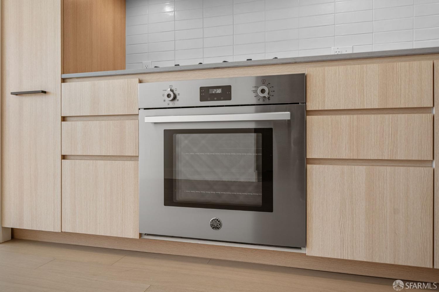 950 Tennessee Street, Unit 404 San Francisco, CA 94107 - Photo 5 of 80