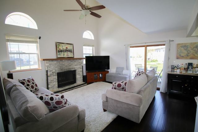 650 Tamarac Boulevard, Unit 650 Addison, IL 60101 - Photo 3 of 21