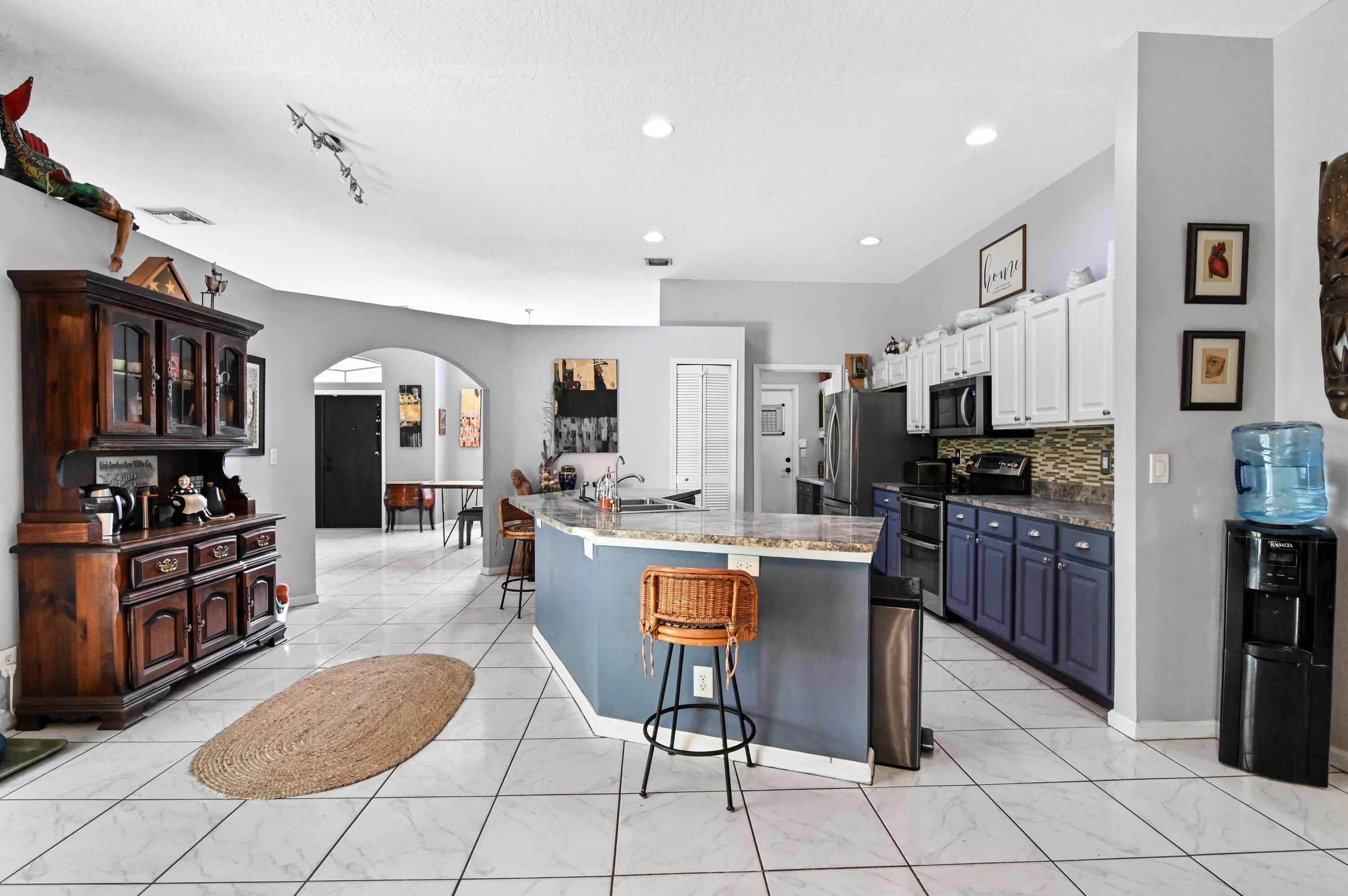 17630 38th Road North Loxahatchee, FL 33470 - Photo 15 of 45 13 breakfast bar 02