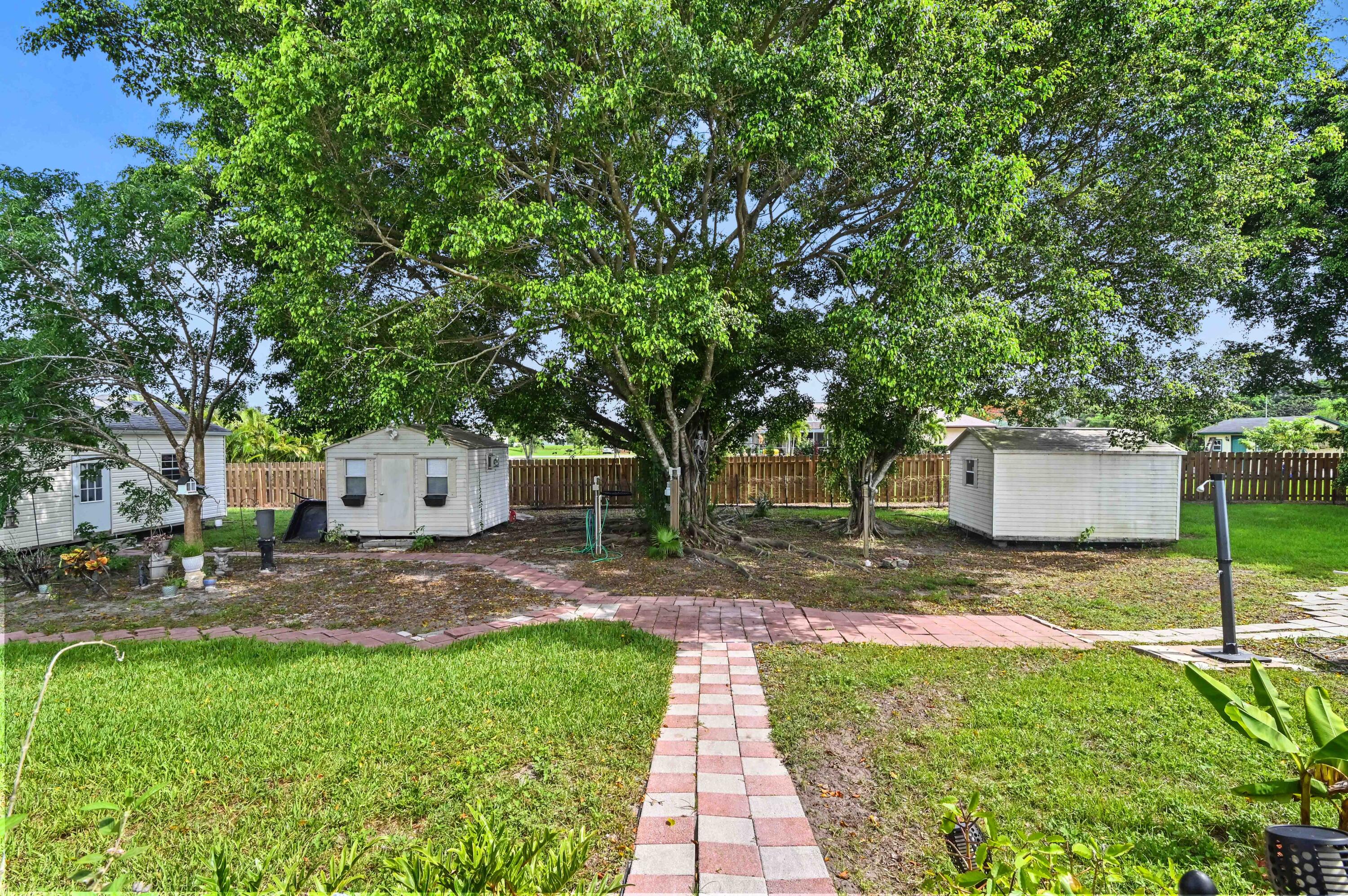 17630 38th Road North Loxahatchee, FL 33470 - Photo 32 of 45 34 backyard 01