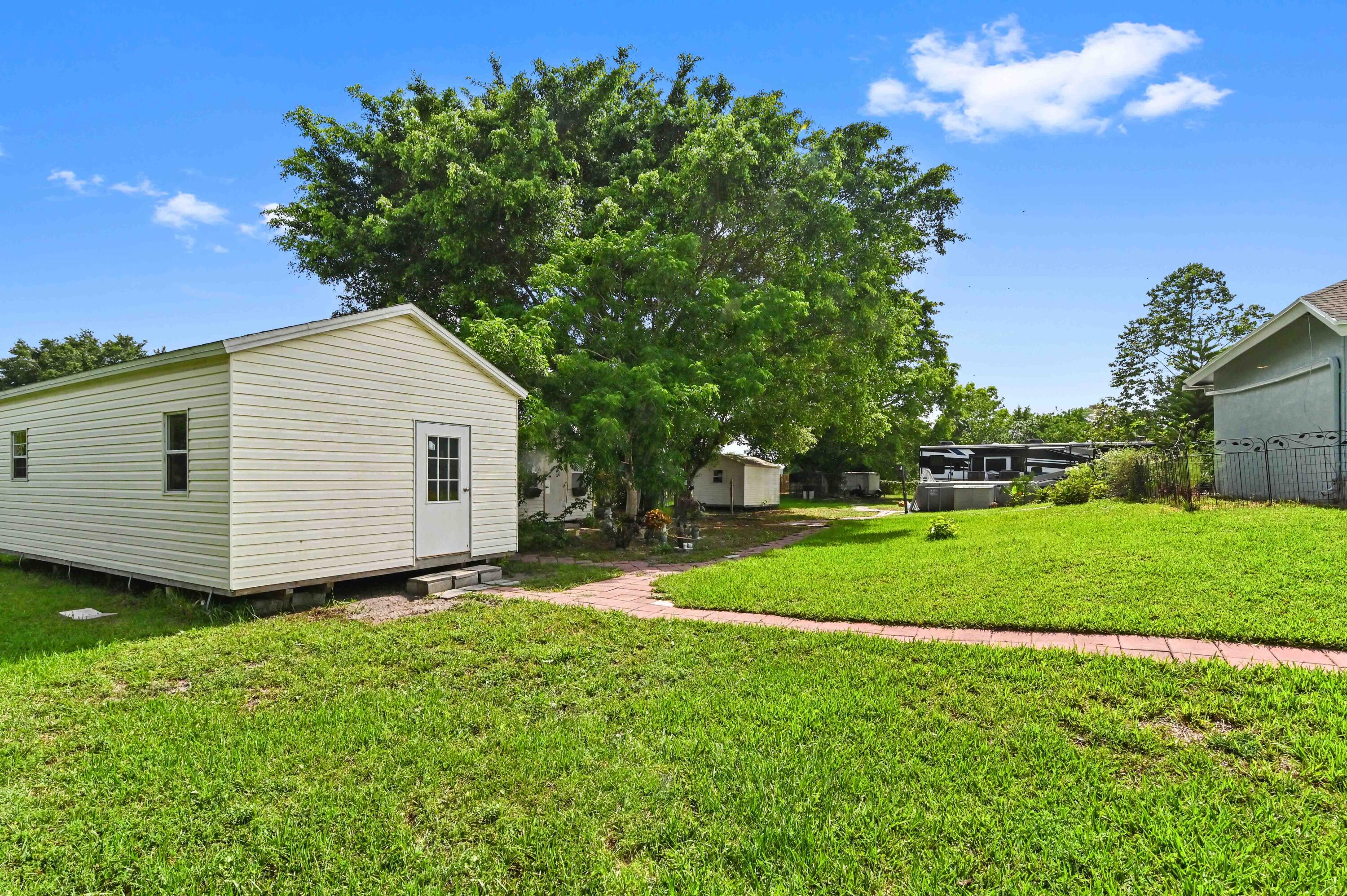 17630 38th Road North Loxahatchee, FL 33470 - Photo 34 of 45 35 backyard 02