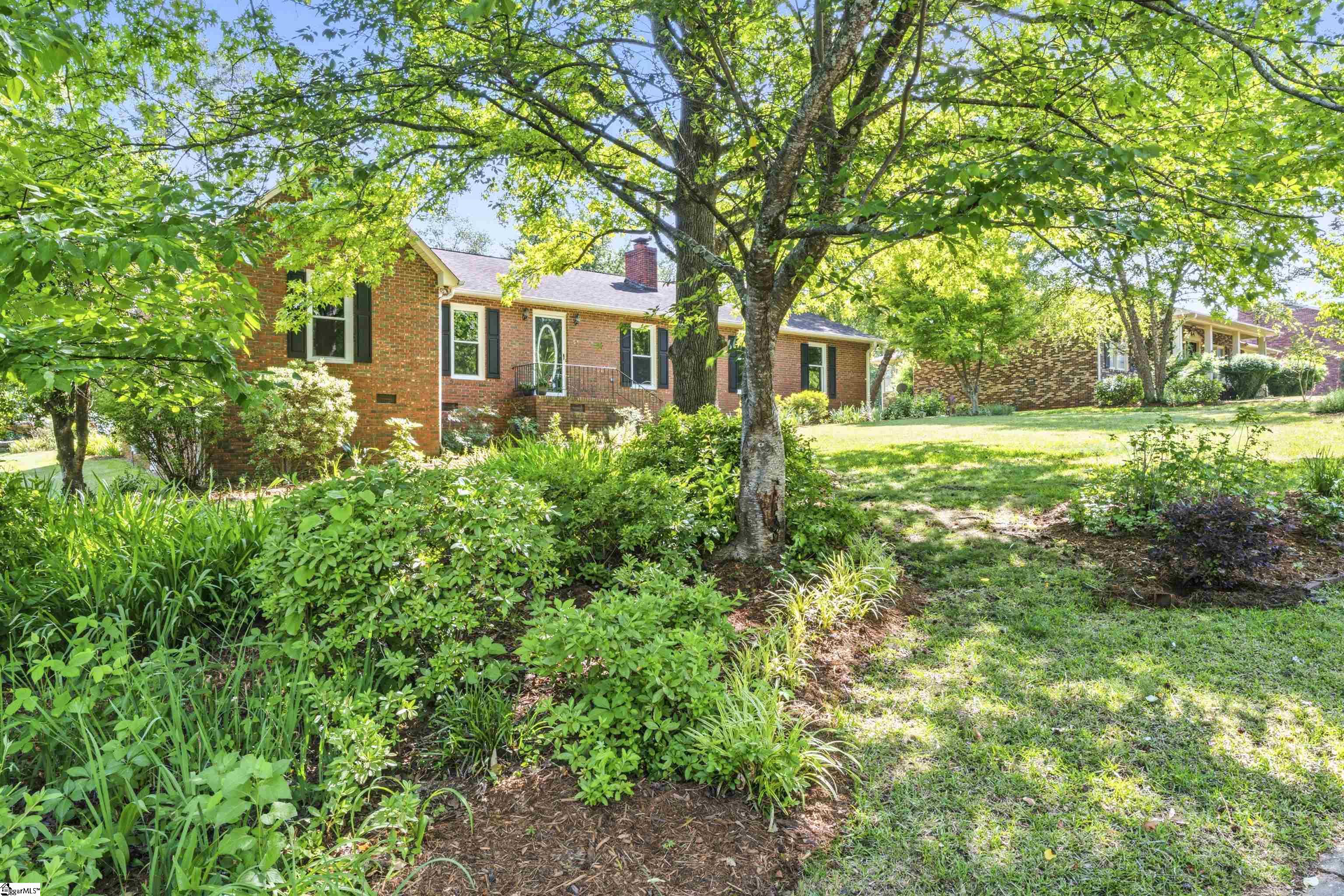 1310 Hanover Road Anderson, SC 29621 - Photo 2 of 44
