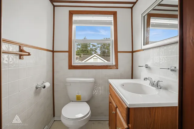 $310,000 | 7034 114th Place, Worth, IL 60482