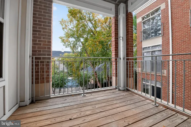 $425,000 | 11775 Stratford House Place, Unit 206, Reston, VA 20190