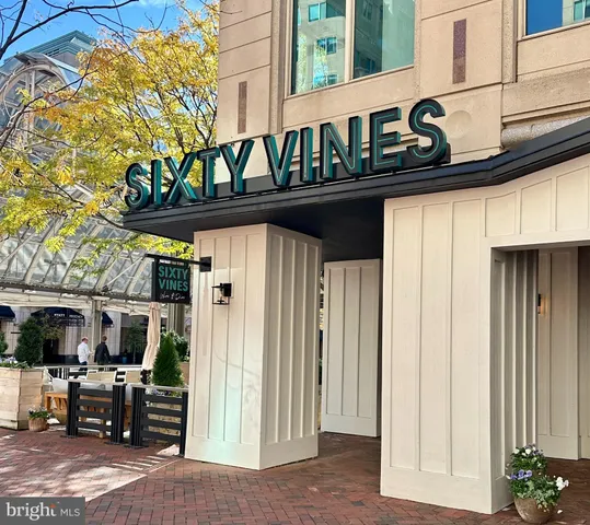 $425,000 | 11775 Stratford House Place, Unit 206, Reston, VA 20190