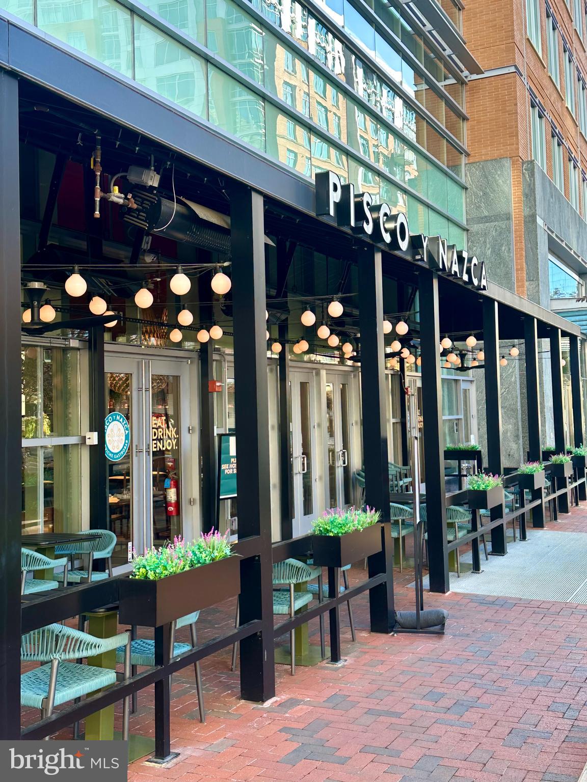 11775 Stratford House Place, Unit 206 Reston, VA 20190 - Photo 37 of 39 a view of street with sitting area