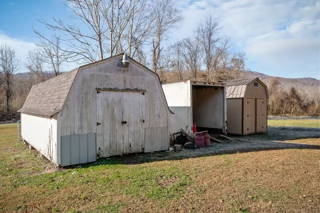 $330,000 | 968 Boyd Road, Rock Island, TN 38581