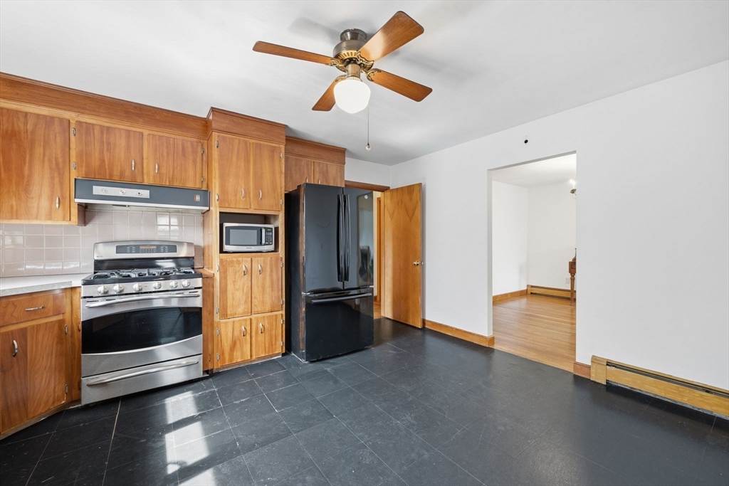 84 Oak Street Winchester, MA 01890 - Photo 10 of 38
