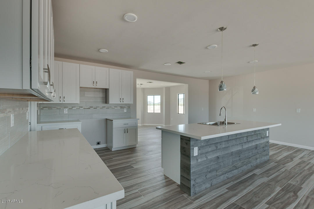 8103 North Warren Road, Unit B Maricopa, AZ 85139 - Photo 8 of 32 14-Warren