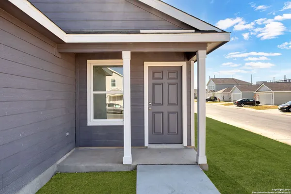 $1,595 | 942 Landon Ridge, San Antonio, TX 78253