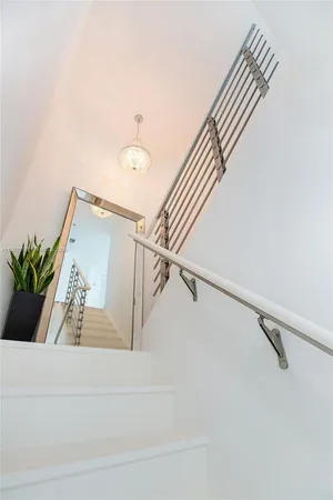 $4,750 | 41 Southeast 5th Street, Unit 2109, Miami, FL 33131