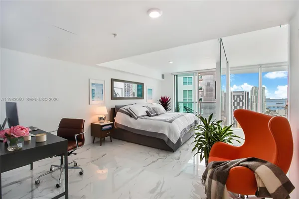 $4,750 | 41 Southeast 5th Street, Unit 2109, Miami, FL 33131
