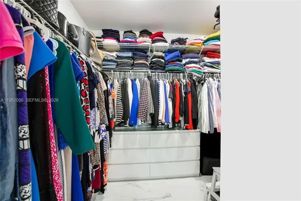 $4,750 | 41 Southeast 5th Street, Unit 2109, Miami, FL 33131