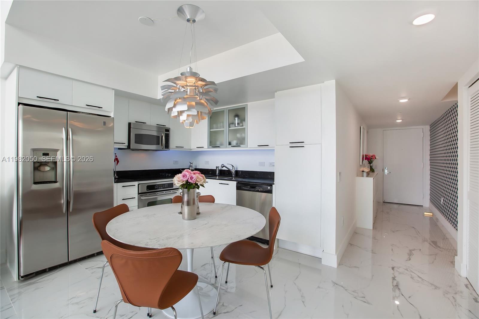 41 Southeast 5th Street, Unit 2109 Miami, FL 33131 - Photo 7 of 41