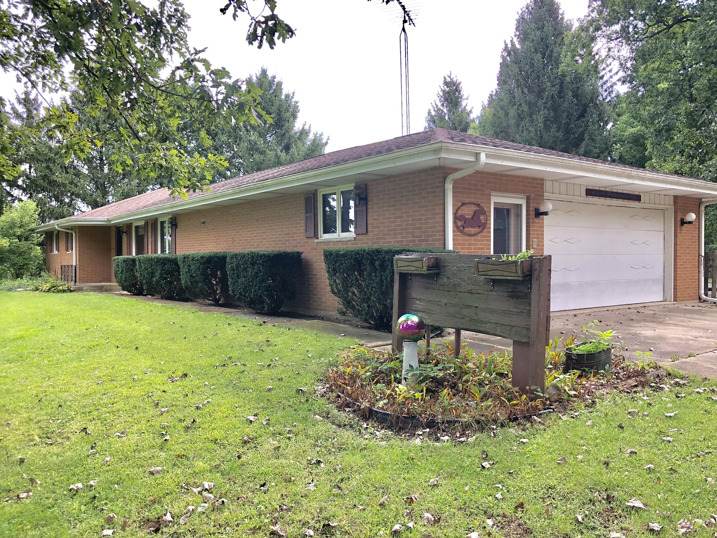 17044 Buzzell Road Sycamore, IL 60178 - Photo 4 of 39