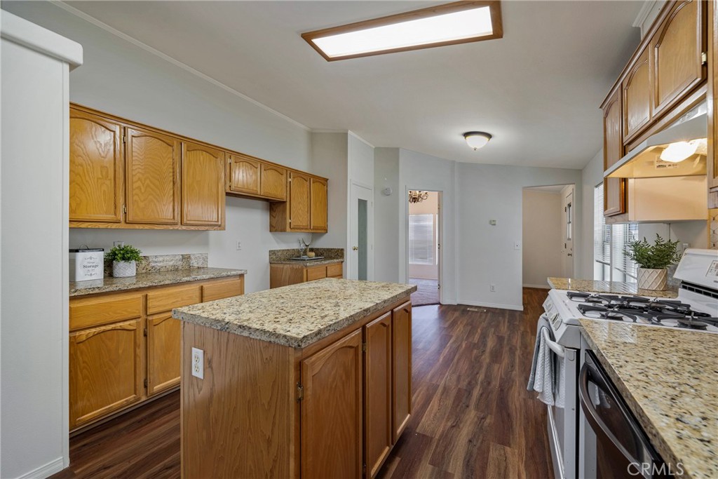 300 North Rampart Street, Unit 197 Orange, CA 92868 - Photo 15 of 51