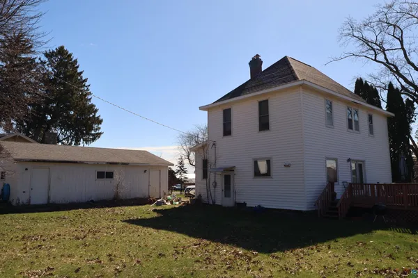 $184,900 | 111 West 3rd Street, Washburn, WI 54891